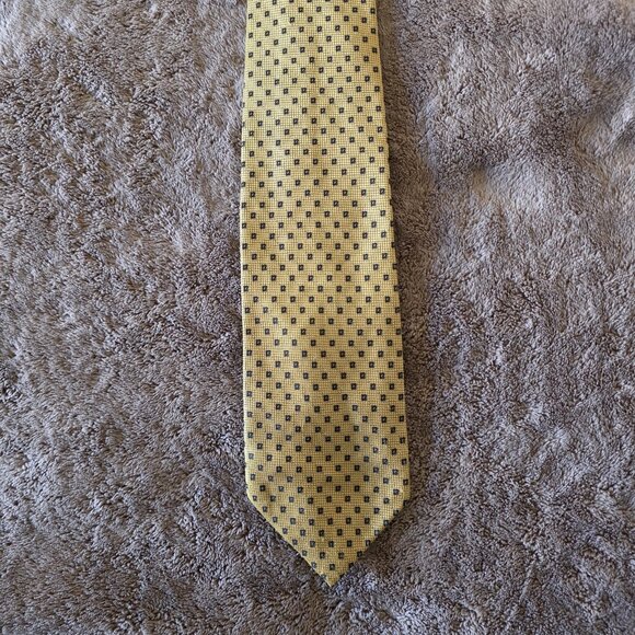 Guy Laroche Paris Gold Necktie Micro Square Pattern Luxury Designer Silk Tie - Picture 4 of 12